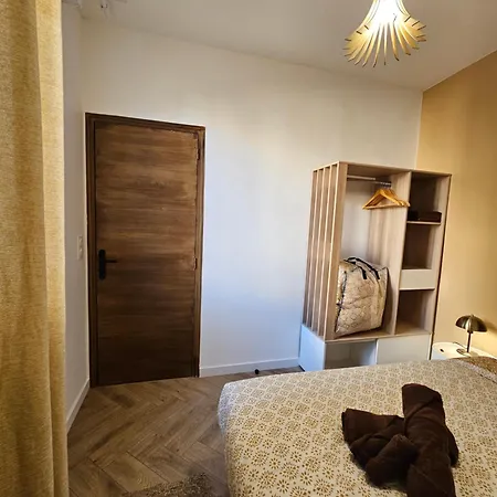 Apartment Les Elegantes Colonnes De La Place Saint Charles